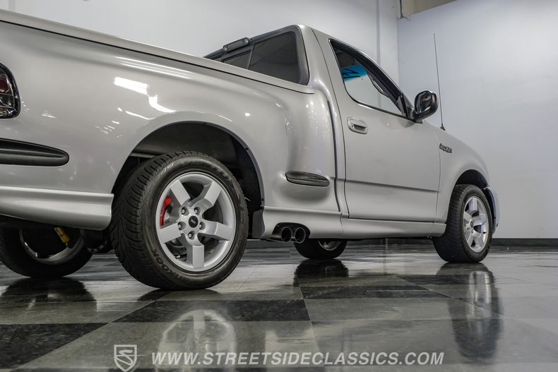 2001 Ford F-150 28