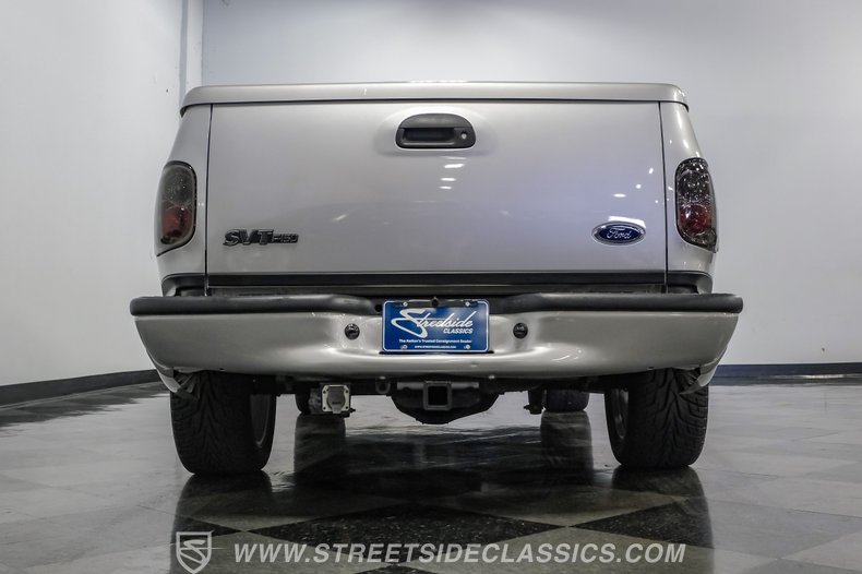 2001 Ford F-150 32