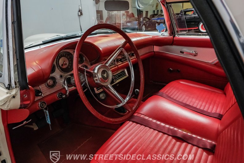 1957 Ford Thunderbird 4