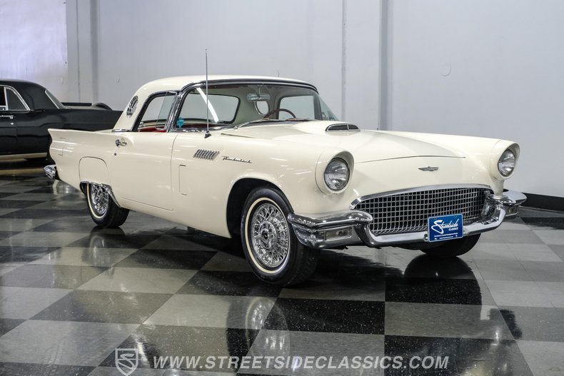1957 Ford Thunderbird 16