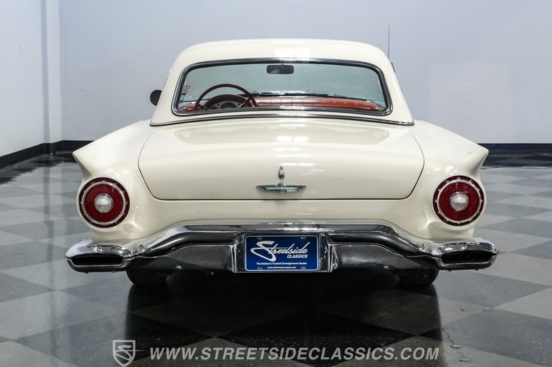 1957 Ford Thunderbird 11