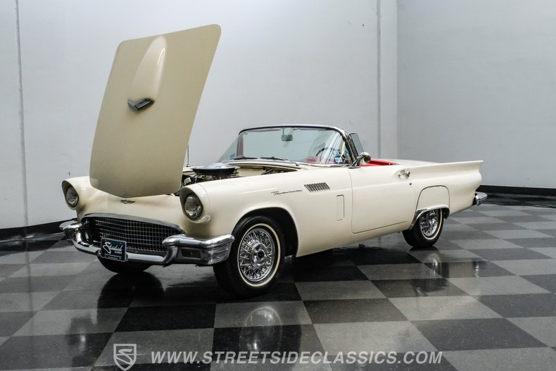 1957 Ford Thunderbird 36