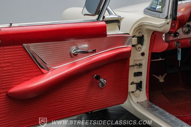 1957 Ford Thunderbird 46
