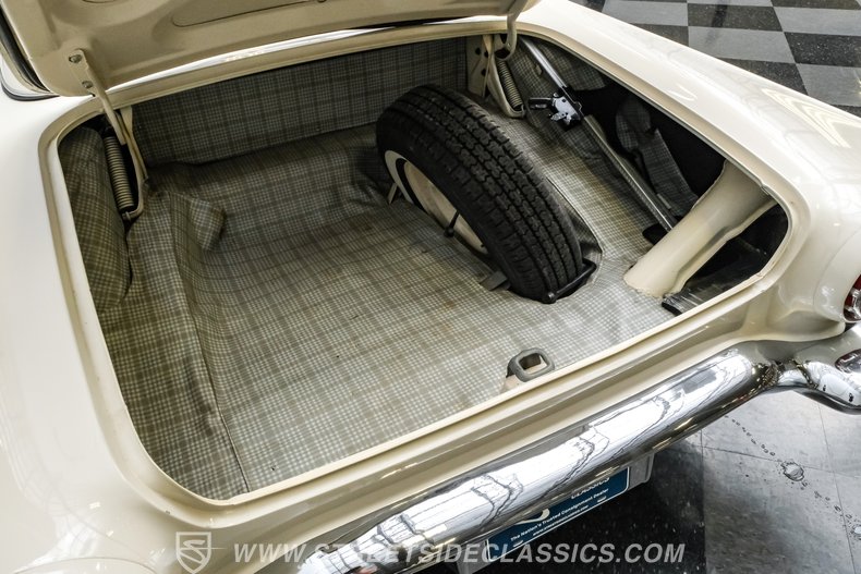 1957 Ford Thunderbird 73