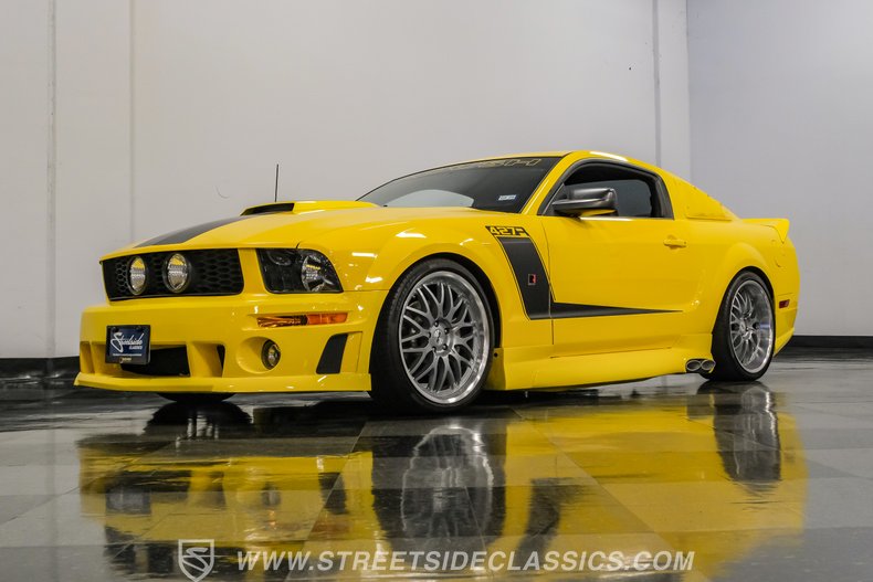 2005 Ford Mustang 21