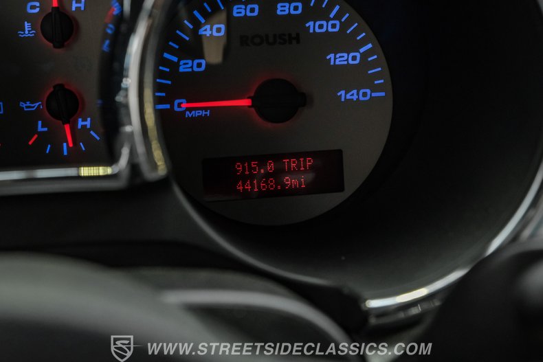 2005 Ford Mustang 47