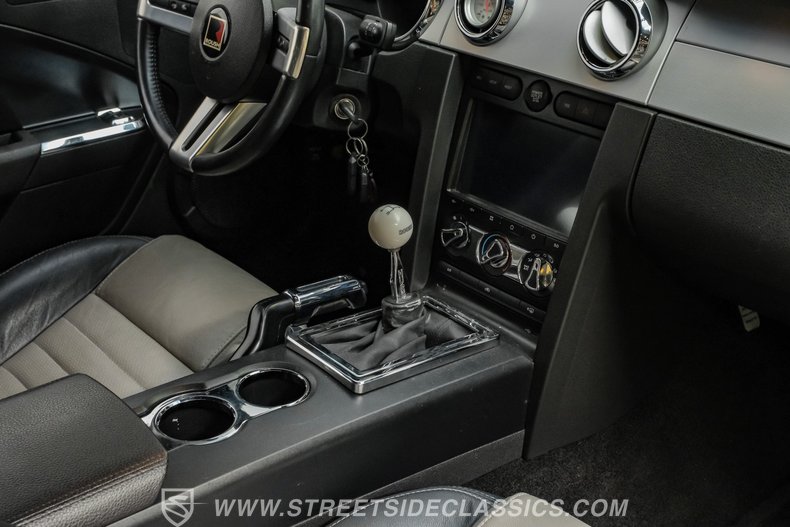 2005 Ford Mustang 49