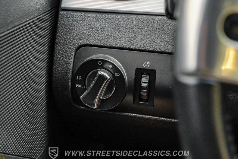 2005 Ford Mustang 55