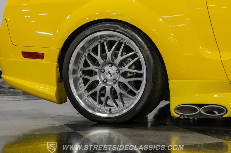 2005 Ford Mustang 84