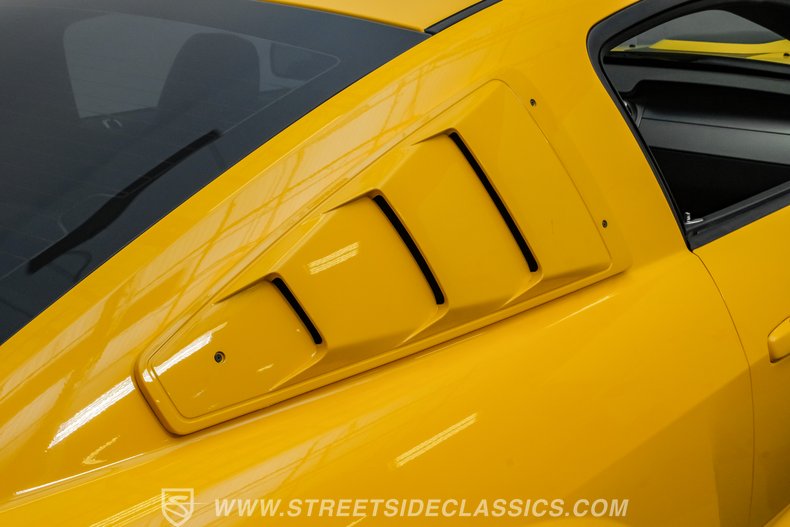 2005 Ford Mustang 107