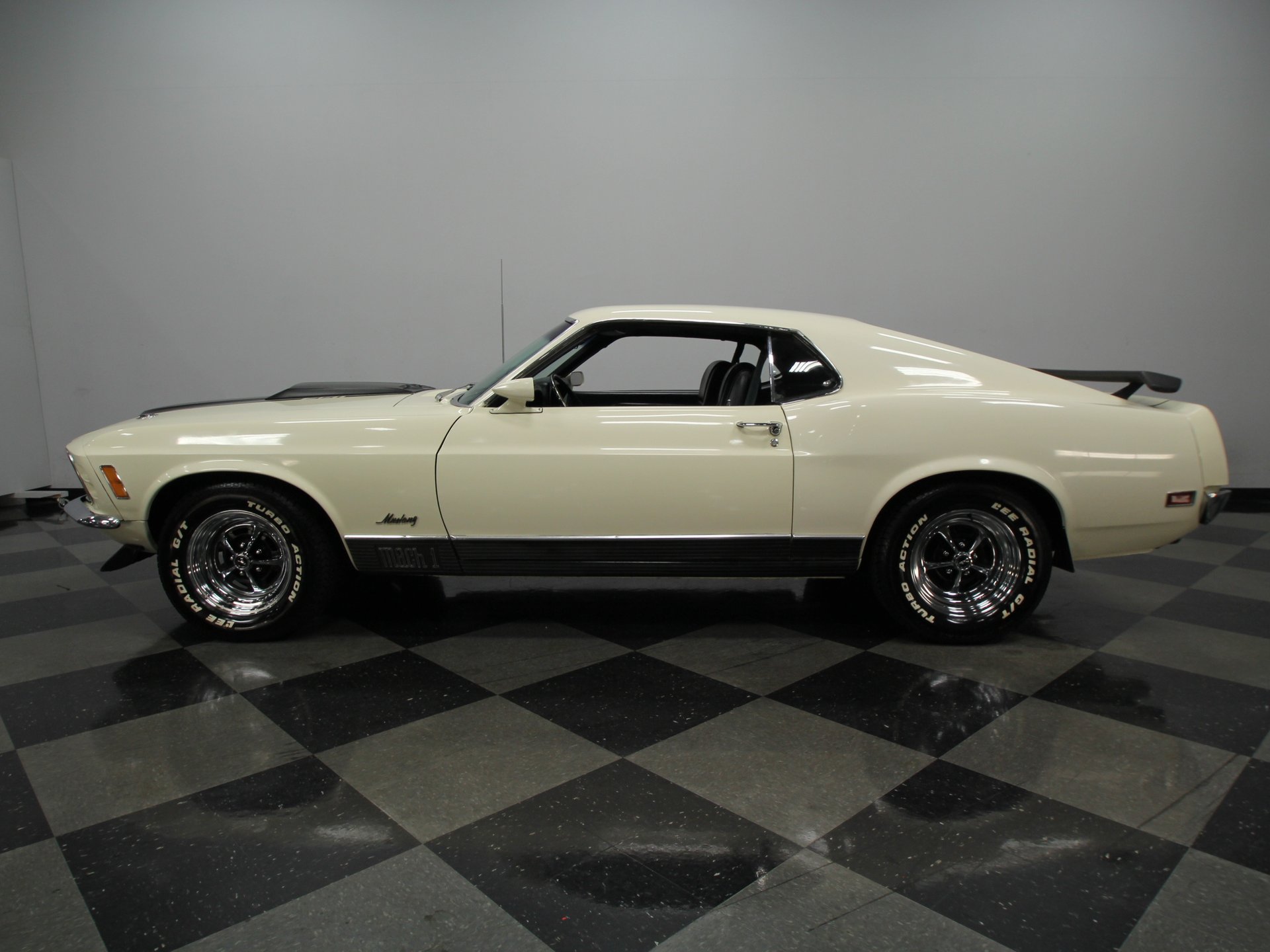 1970 ford mustang mach 1