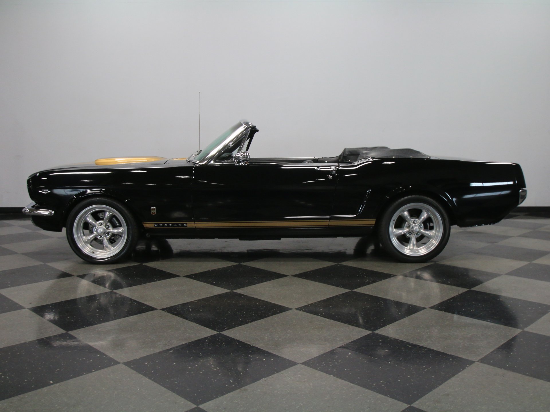 1965 ford mustang gt convertible