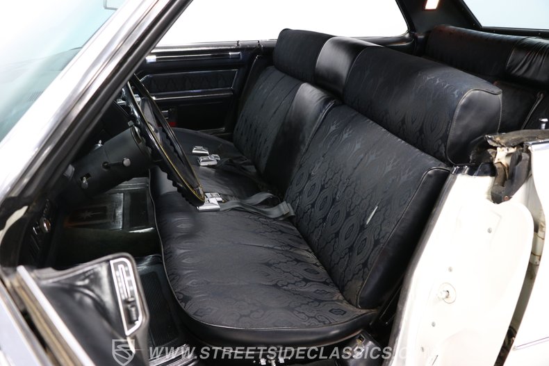 1969 Cadillac Sedan DeVille 54