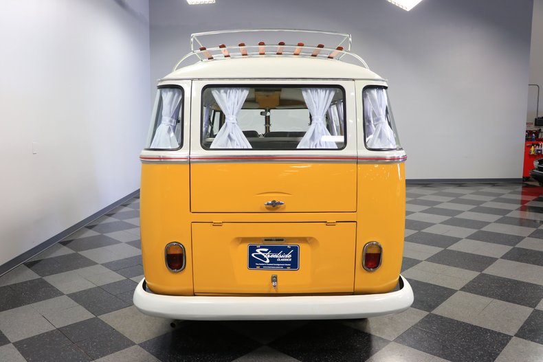 1974 Volkswagen Type 2 15 Window Transporter 11