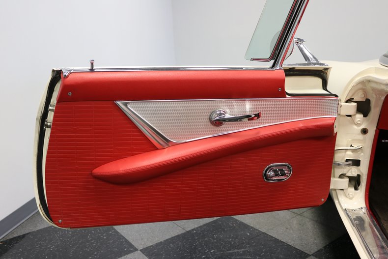 1957 Ford Thunderbird 46