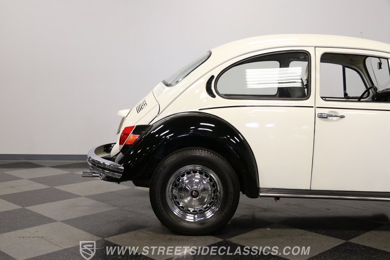 1972 Volkswagen Super Beetle 32