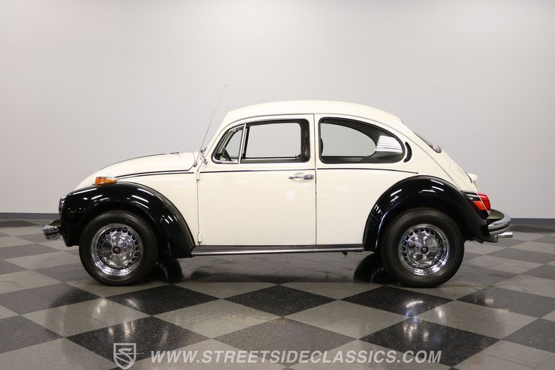 1972 Volkswagen Super Beetle 2