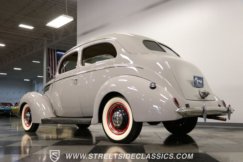 1938 Ford Tudor  26