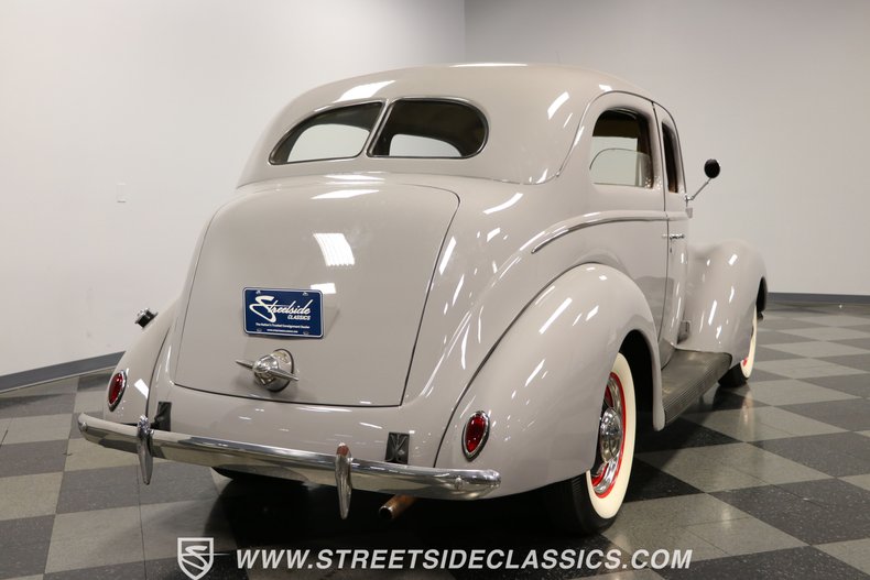 1938 Ford Tudor 12