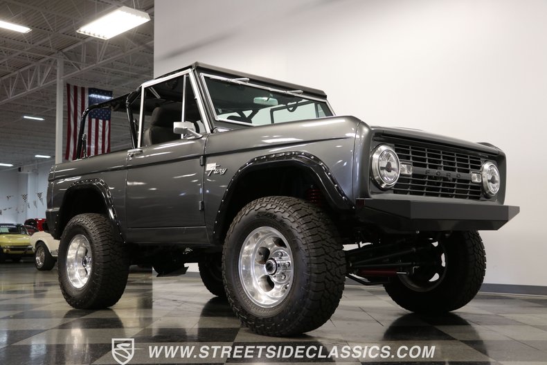 1976 Ford Bronco 33