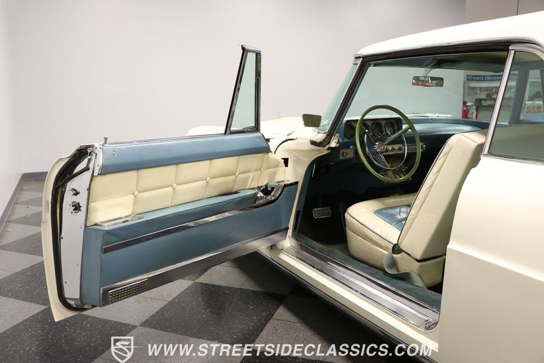 1956 Lincoln Continental 40