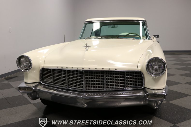 1956 Lincoln Continental 22