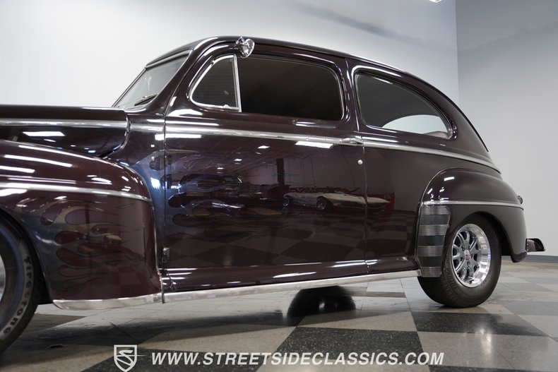 1948 Ford Super Deluxe 23