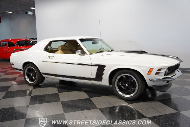 1970 Ford Mustang Restomod 16