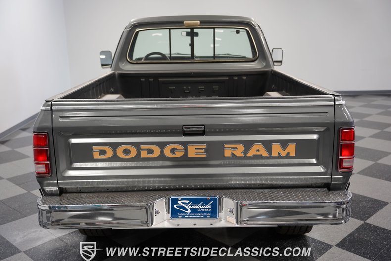 1985 Dodge D100 28