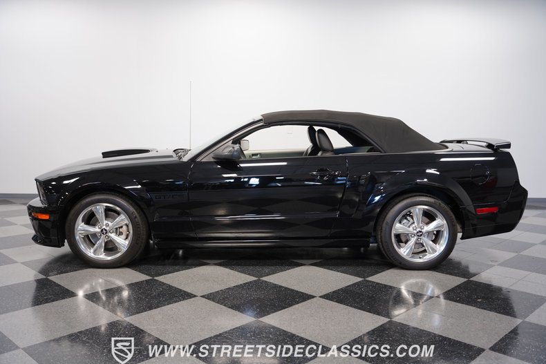 2009 Ford Mustang 7