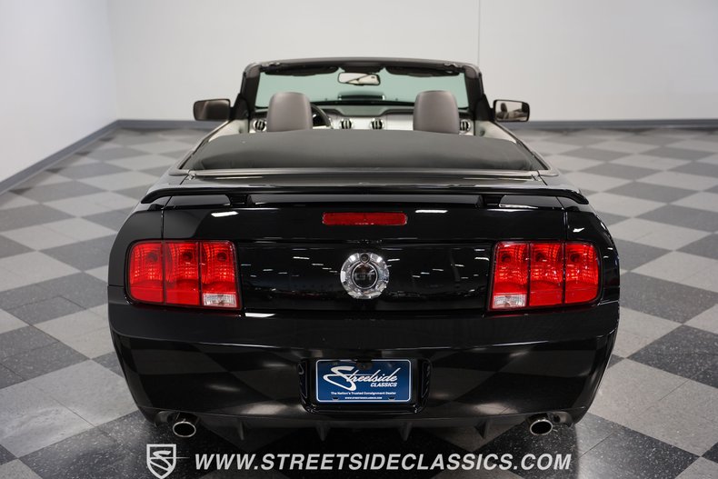 2009 Ford Mustang 28