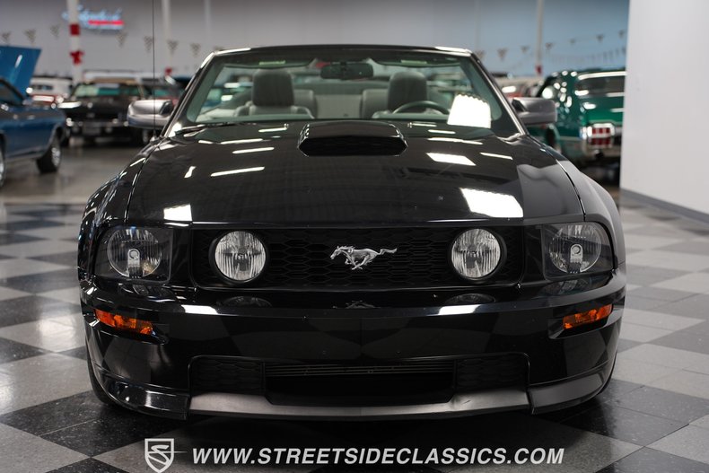 2009 Ford Mustang 18