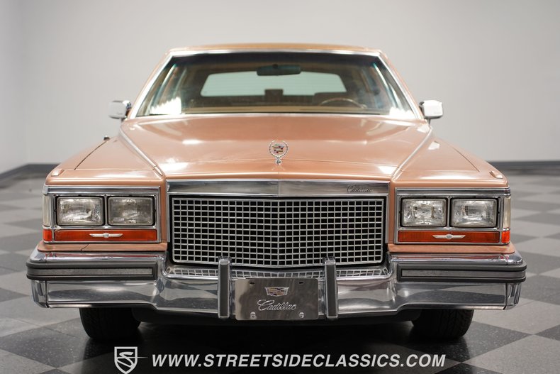 1988 Cadillac Brougham D Elegance 19