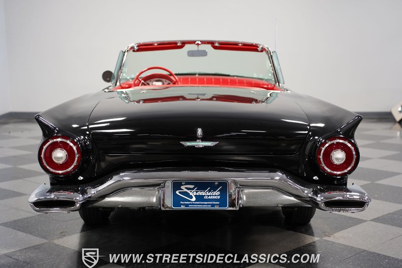 1957 Ford Thunderbird 11