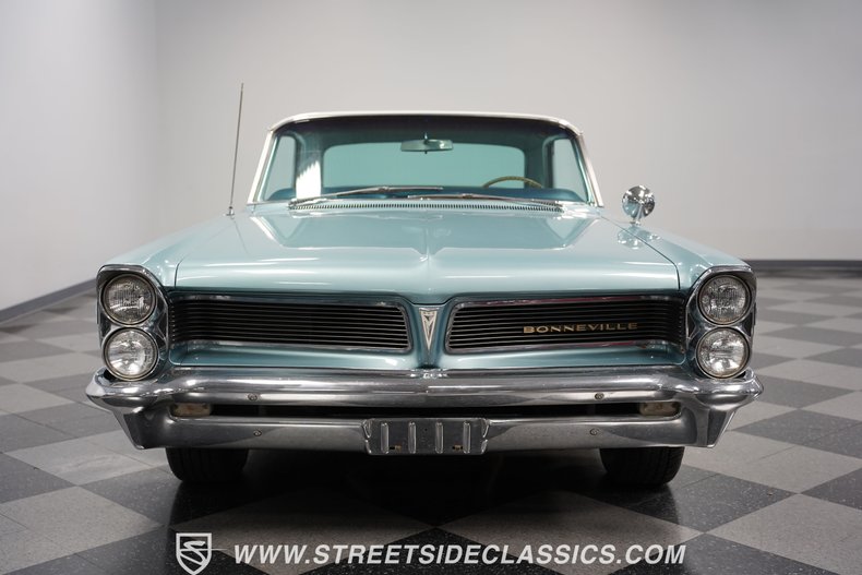 1963 Pontiac Bonneville 19
