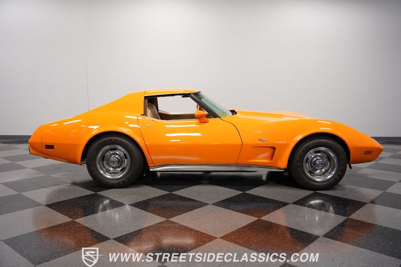 1977 Chevrolet Corvette  15