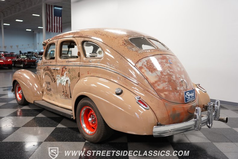 1939 Chrysler Royal 9