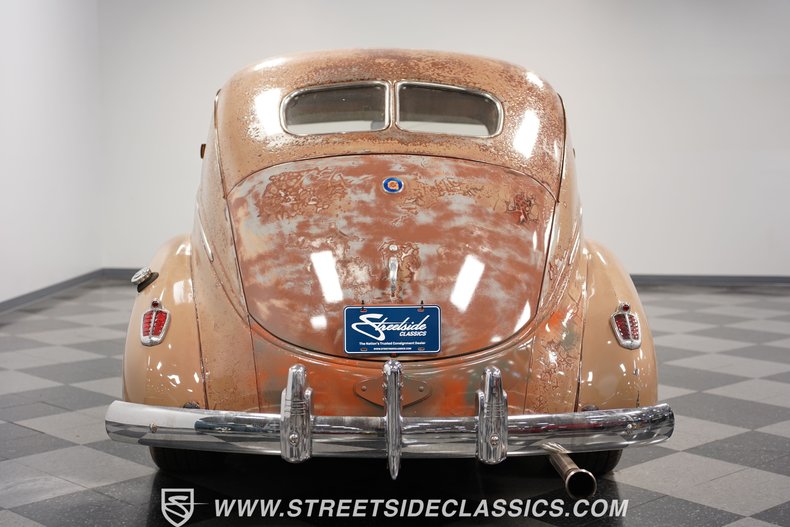 1939 Chrysler Royal 27