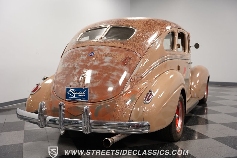 1939 Chrysler Royal 12