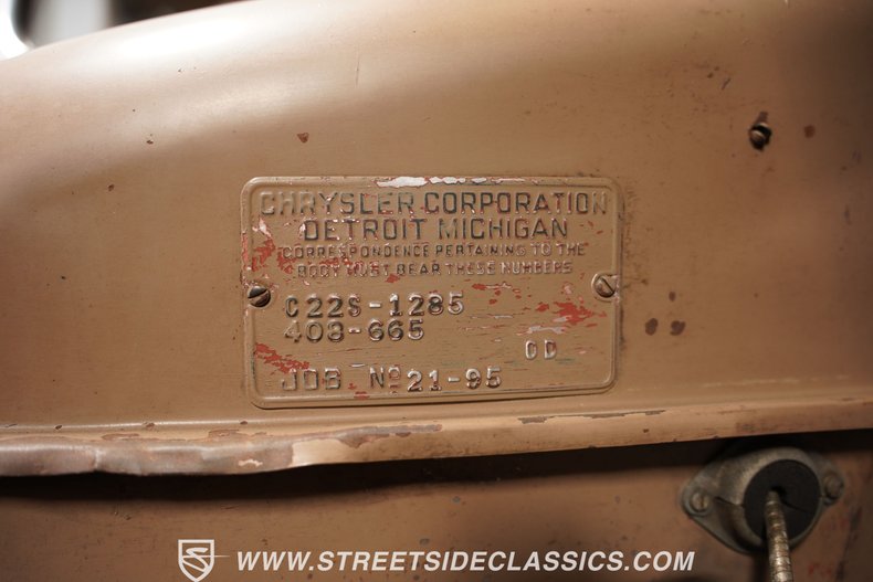 1939 Chrysler Royal 76