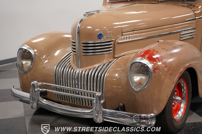 1939 Chrysler Royal 22