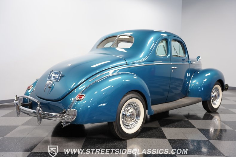 1940 Ford Deluxe 13