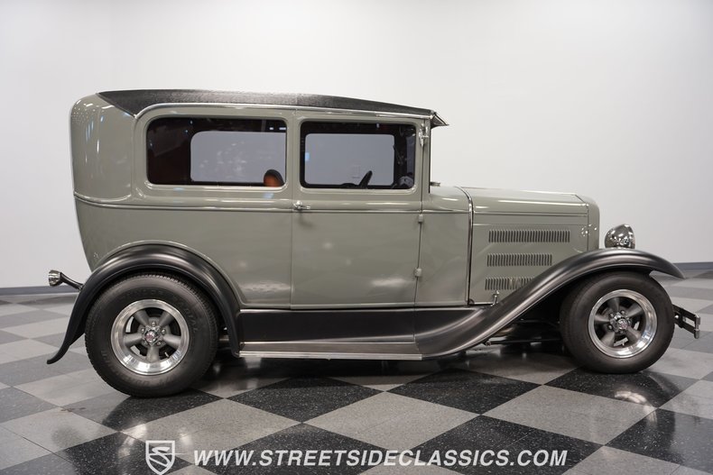 1930 Ford Model A 15