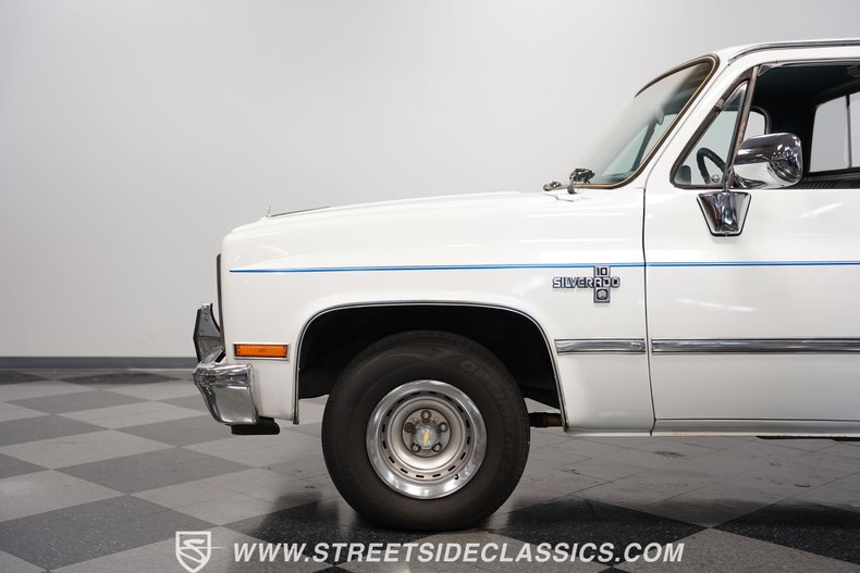 1986 Chevrolet C10 24