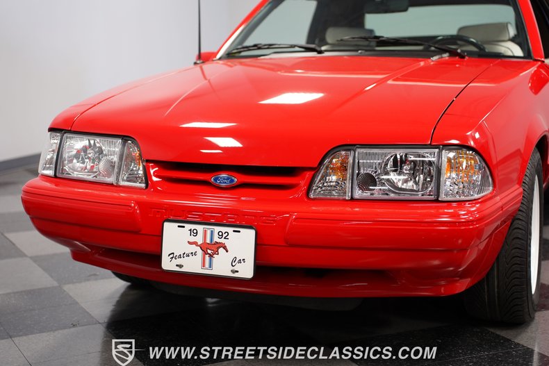 1992 Ford Mustang 22