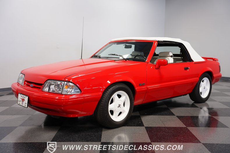 1992 Ford Mustang 5