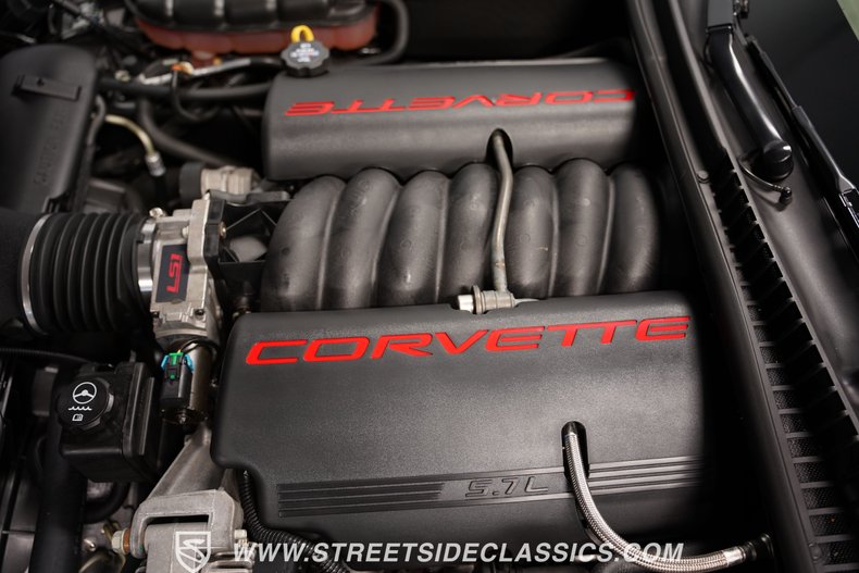 2004 Chevrolet Corvette 38