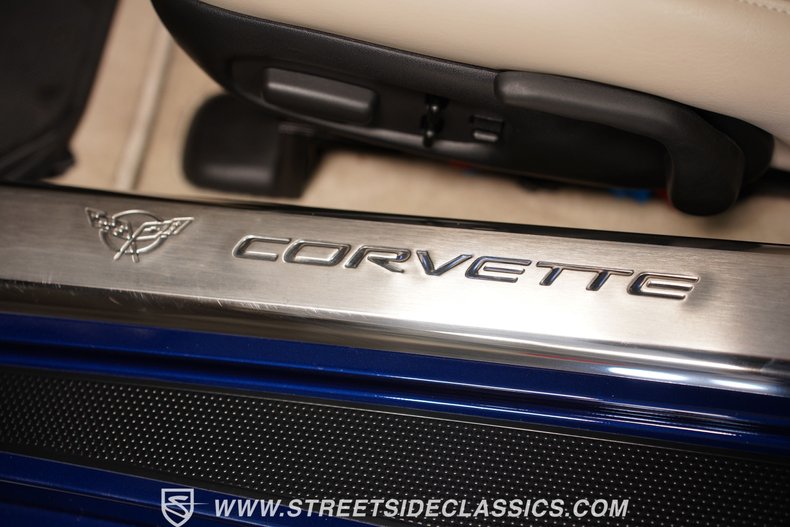 2004 Chevrolet Corvette 77