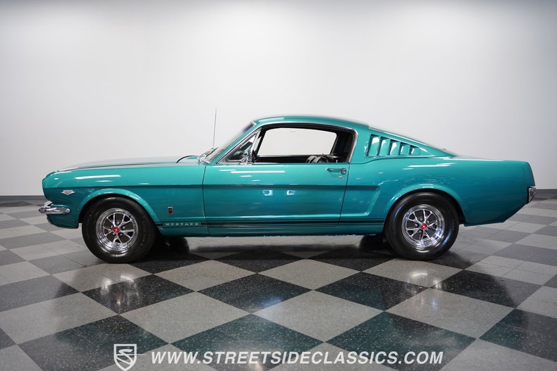 1965 Ford Mustang GT Fastback 7