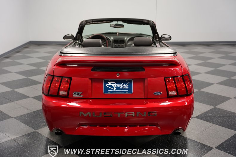 1999 Ford Mustang 28
